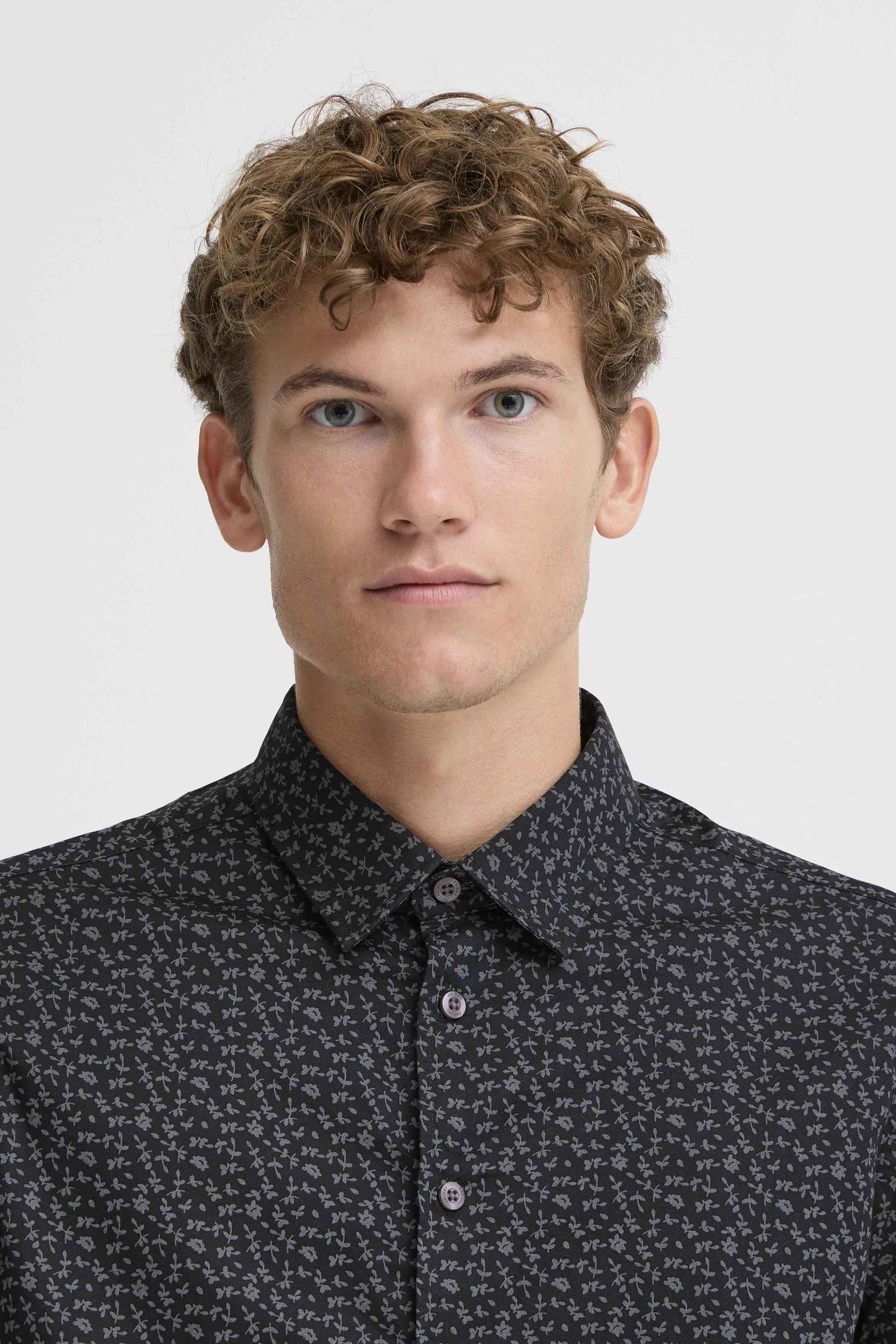 Tauson AOP Shirt - Black Casual Friday