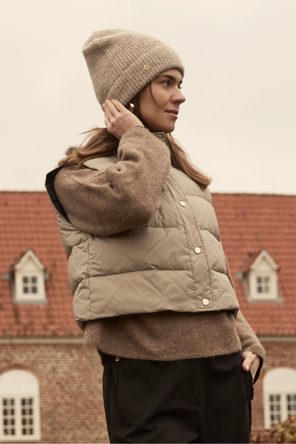 PBODenali reversible down quilt waistcoat - Sandstone