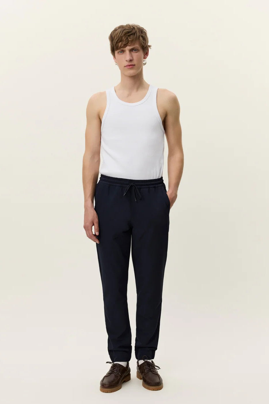 Sebastian Tech Pants Navy Les Deux