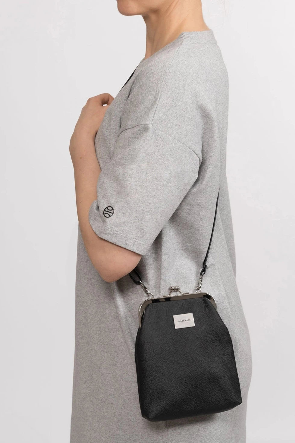 Avara Leather Bag - Black Globe Hope