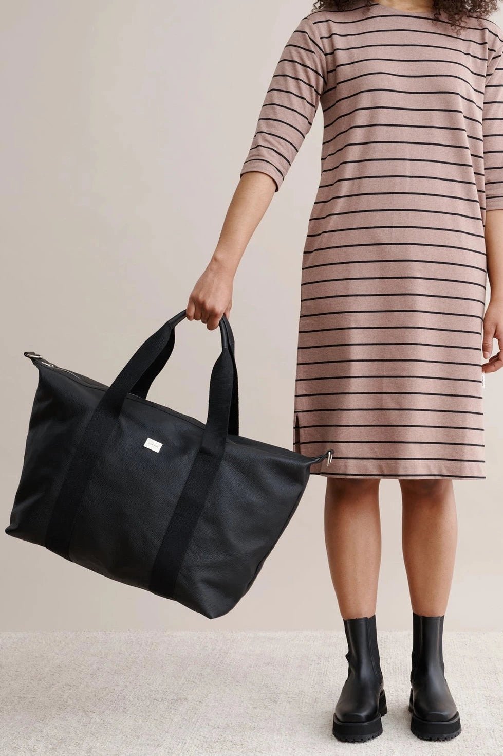 Aapa Weekend bag - Black Globe Hope