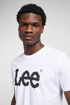 WOBBLY LOGO TEE WHITE Lee