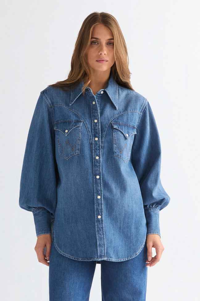 EXAGGERATE D WESTERN COURT CLASSIC Wrangler