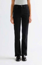 STRAIGHT BLACK Wrangler