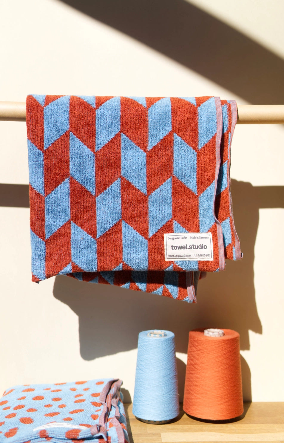 Arrow Tail Beach Towel | Sky & Brick towel.studio