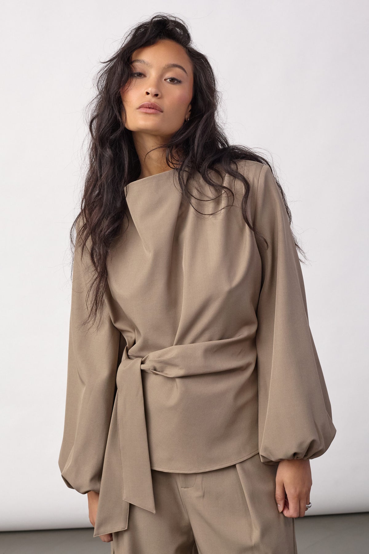 Co'couture LunaCC Tie Blouse, väriltään Taupe
