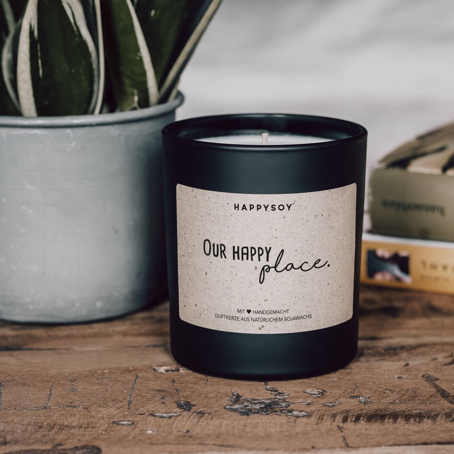 Scented candle | Our happy place. Happysoy