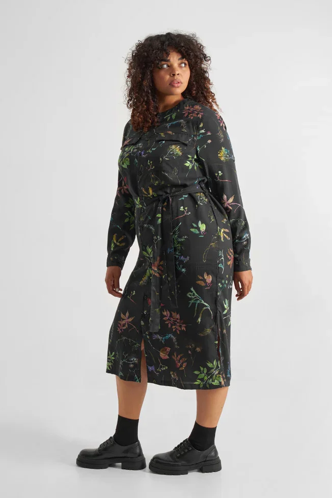 Falsterbo Night Florals Black