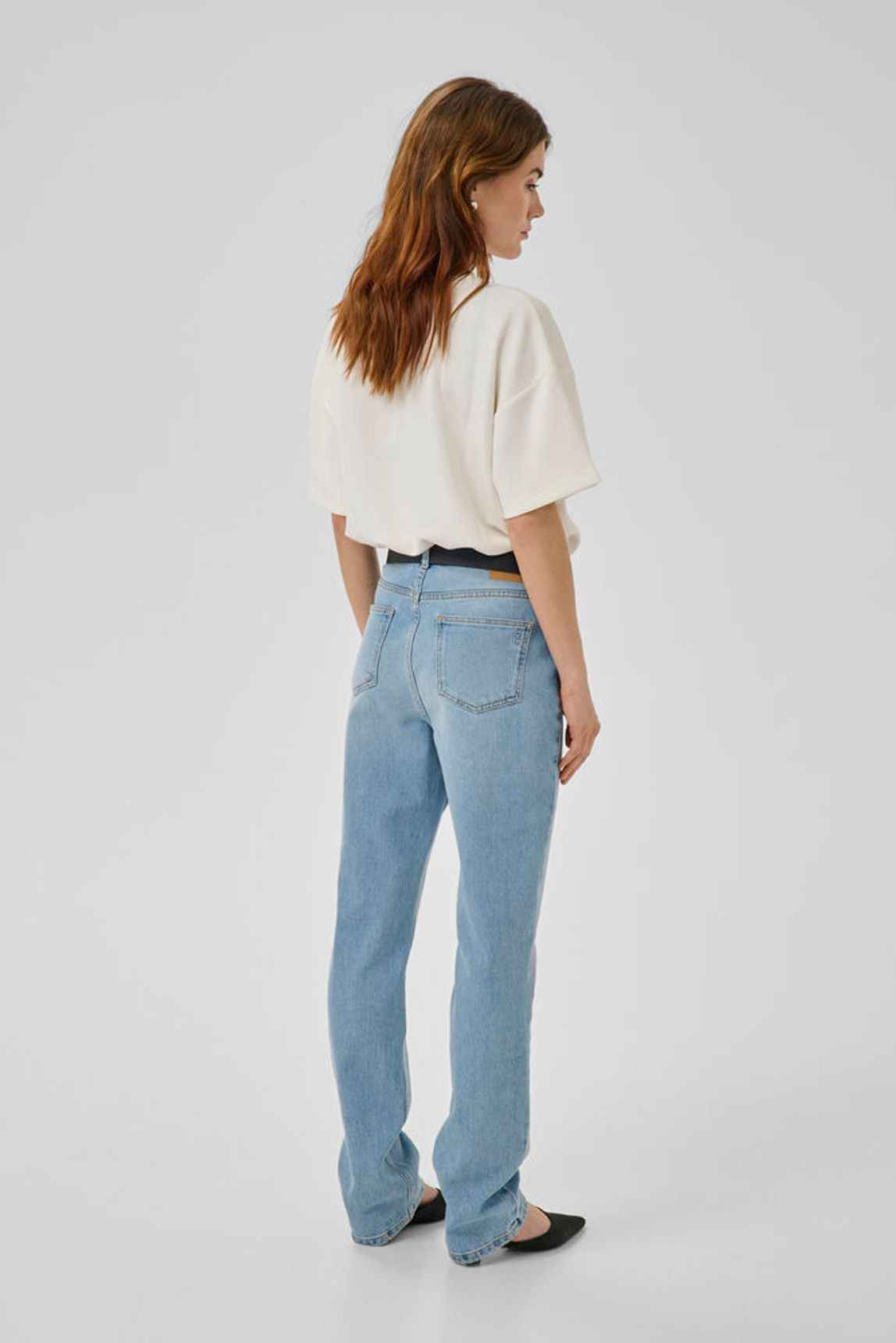 HelleMW EMB Boxy Tee - White My Essential Wardrobe