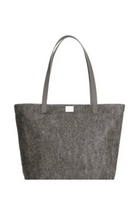 Huurre Lux Bag, Tummanharmaa Globe Hope