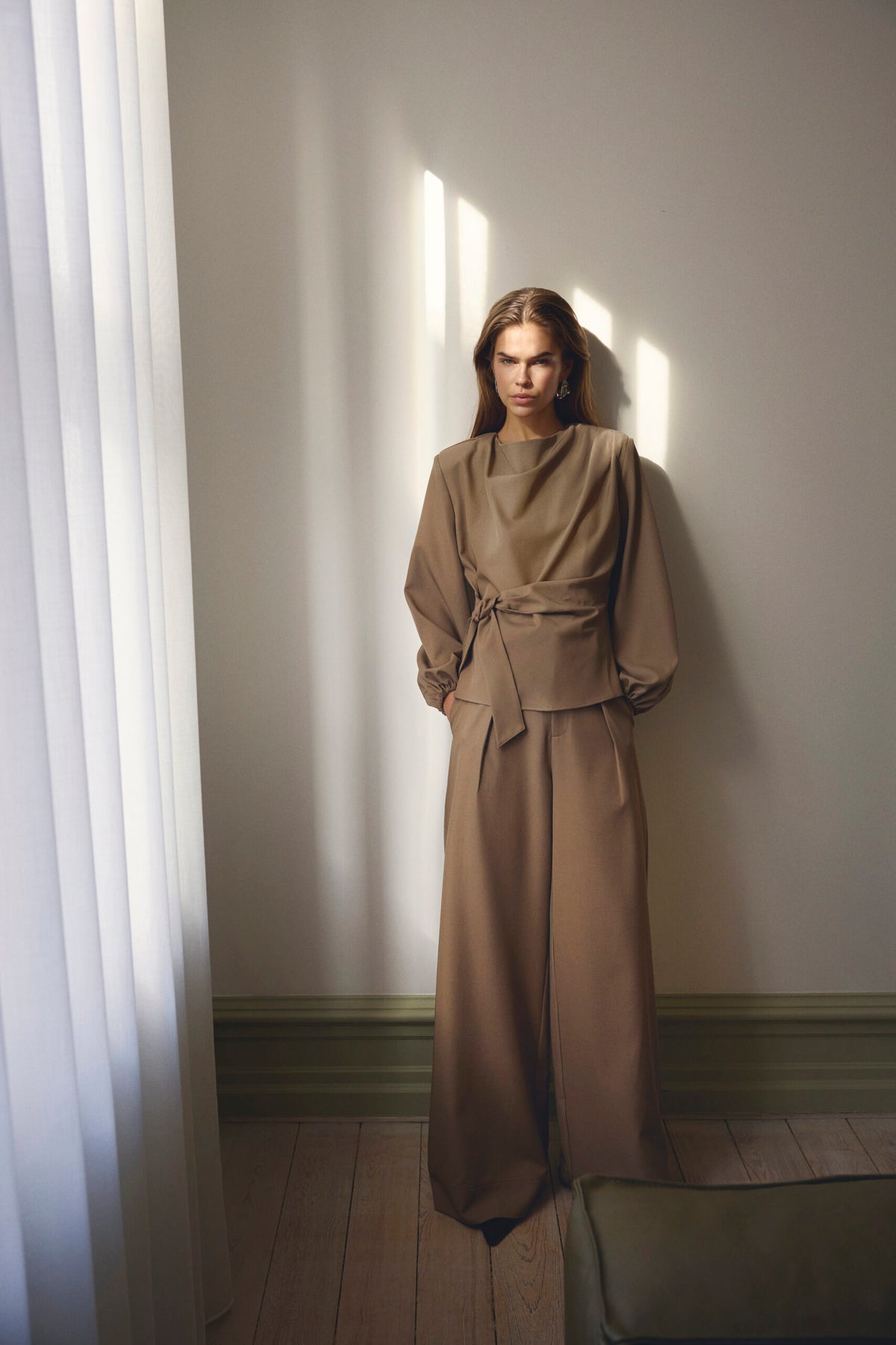 Co'couture LunaCC Tie Blouse, väriltään Taupe