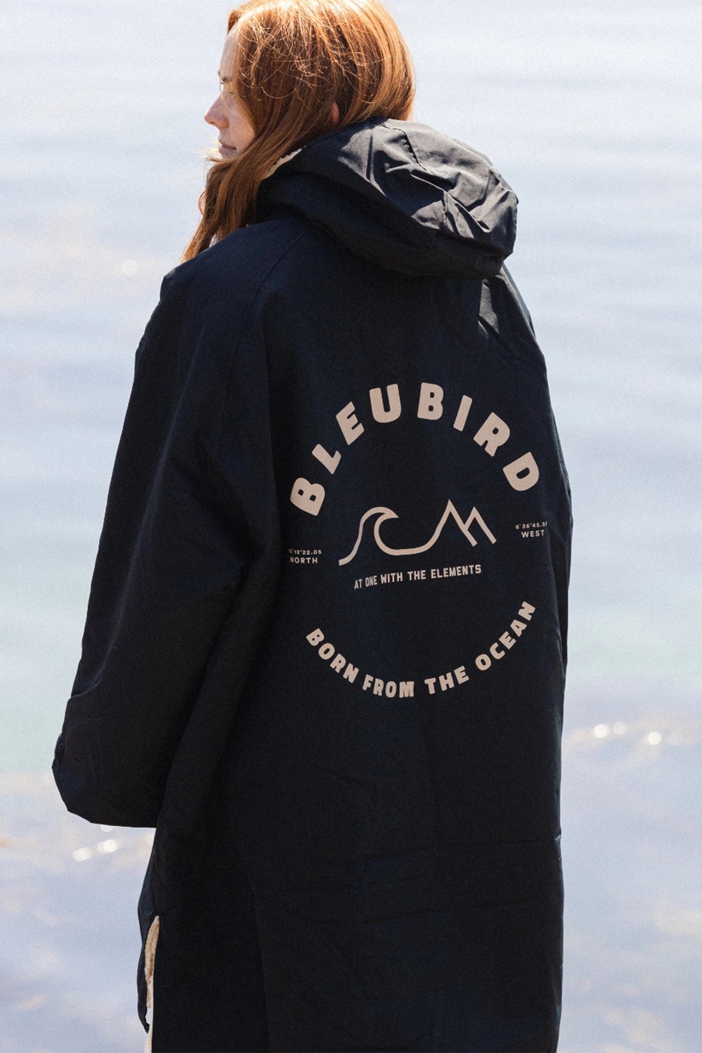 Nordic Robe Black muuttamisviitta takaa - Bleubird