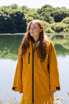 Nordic Robe Mustard muuttamisviitta sivulta - Bleubird