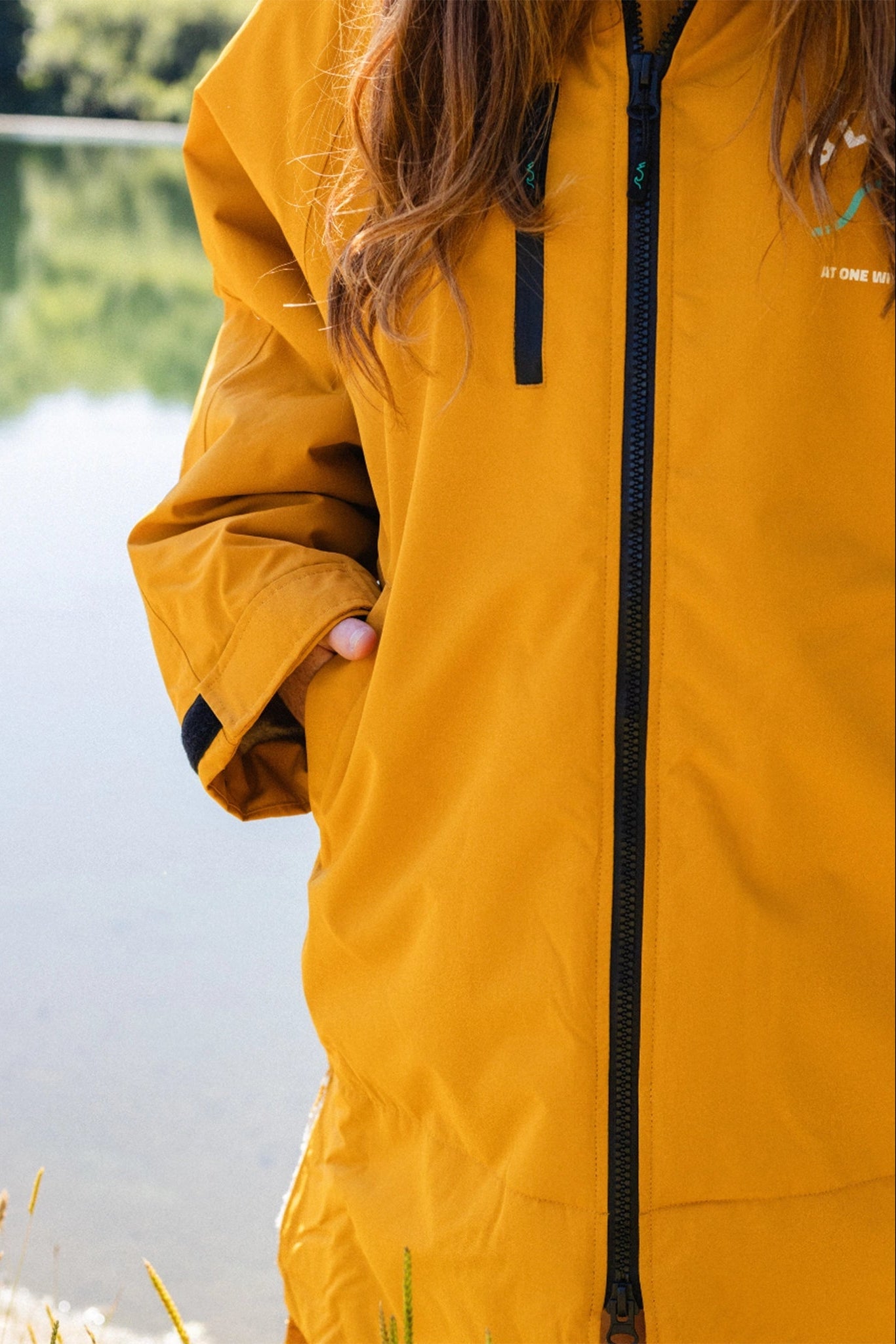 Nordic Robe Mustard muuttamisviitta käytössä - Bleubird