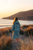 Nordic Robe Sage muuttamisviitta takaa - Bleubird