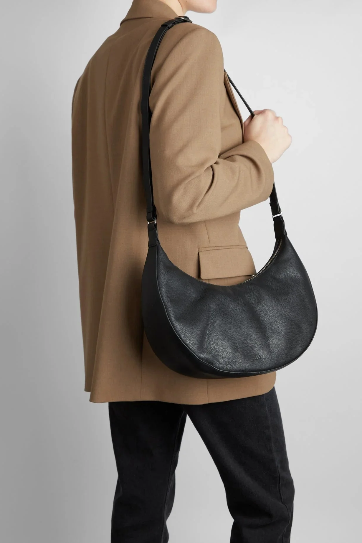 TaraMBG Sling Bag Markberg