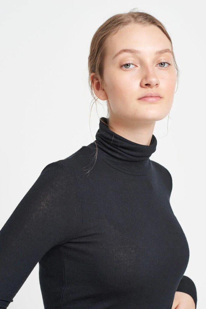 AngelaBB Roll neck (black) Bruuns Bazaar