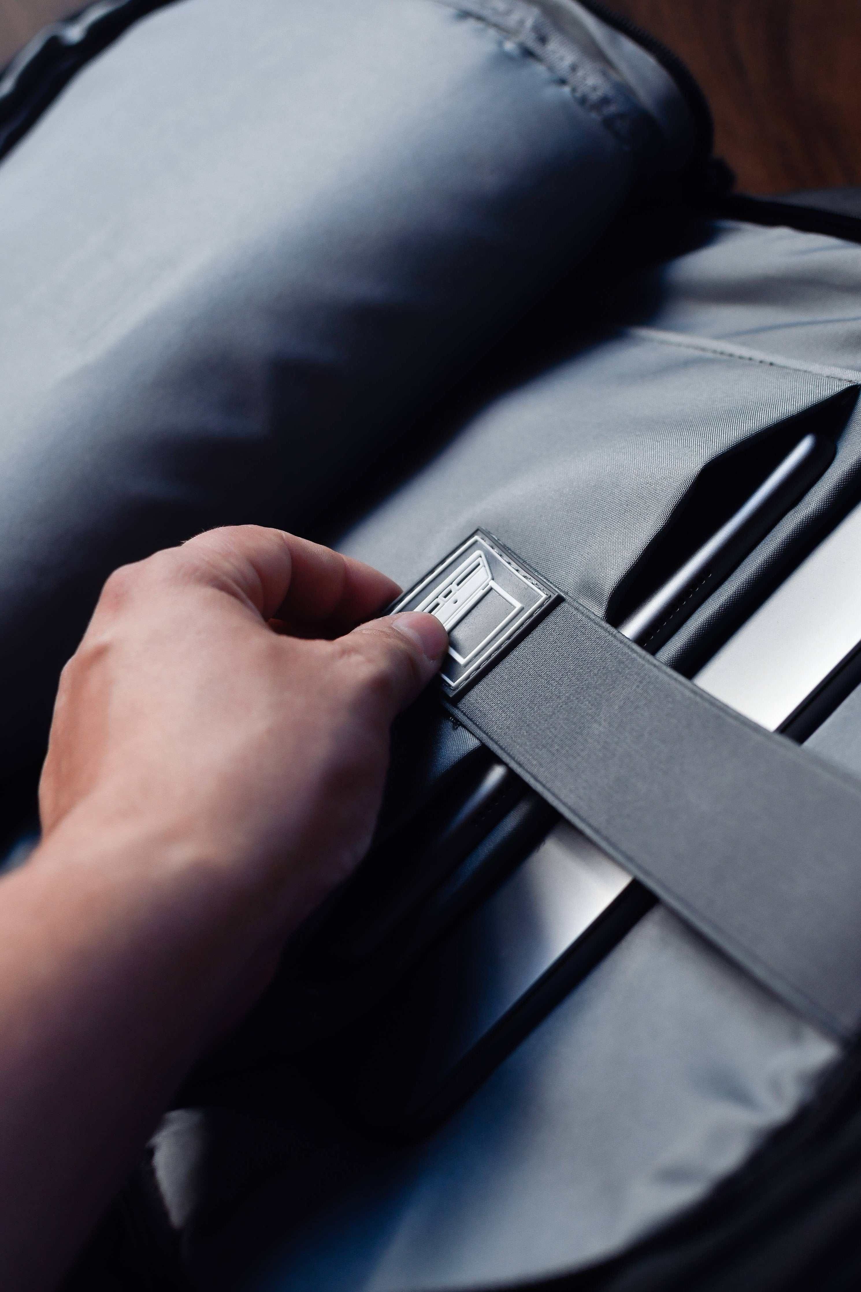 Smart Backpack James Hawk