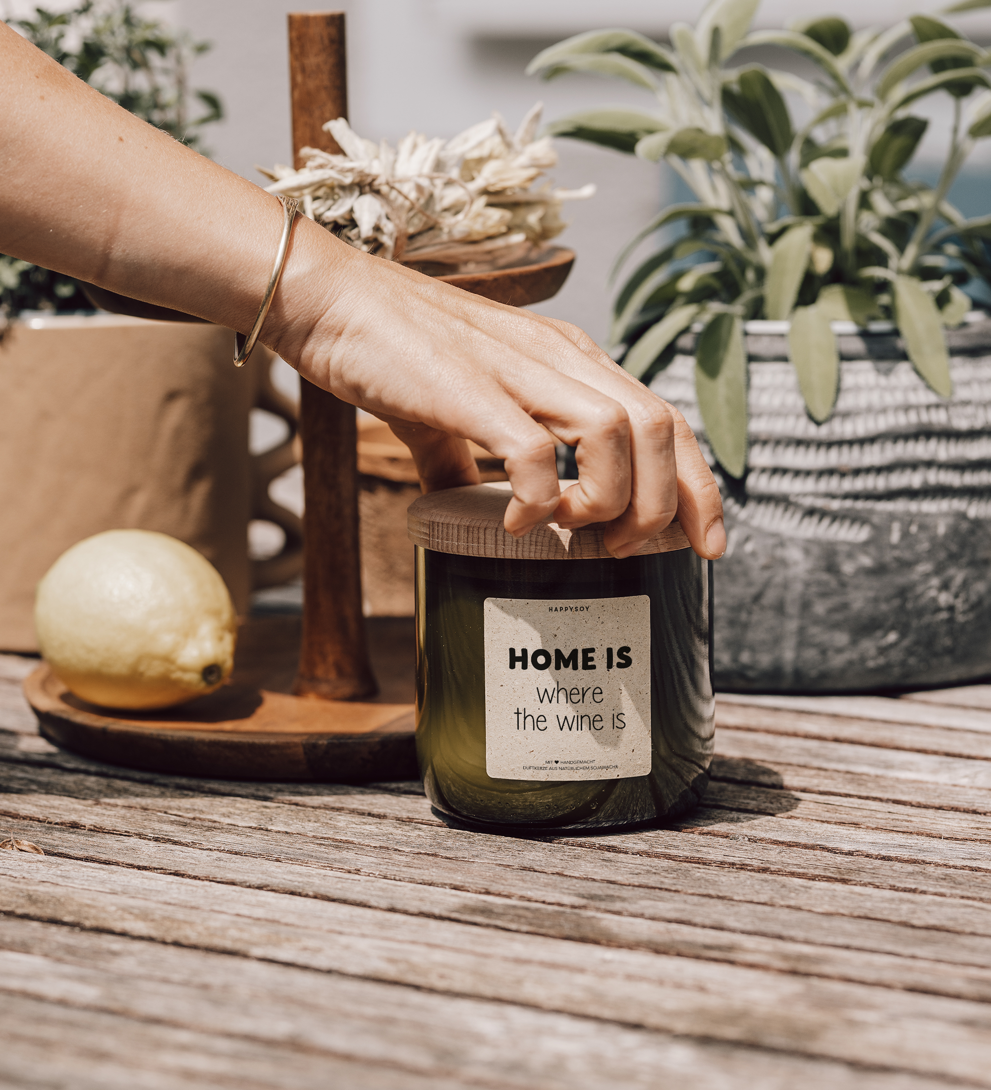 Scented candle - Home is where the wine is Happysoy