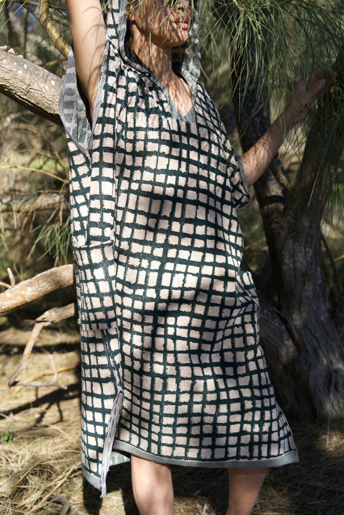 Bold Grid Surf Poncho | Forest Green towel.studio