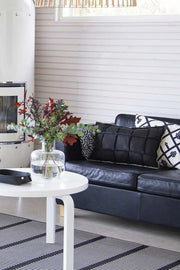 Väre Cushion Black Miiko