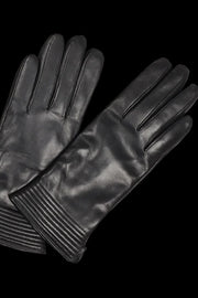 YolaMBG Glove Black Markberg