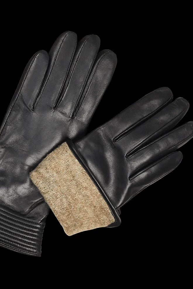 YolaMBG Glove Black Markberg
